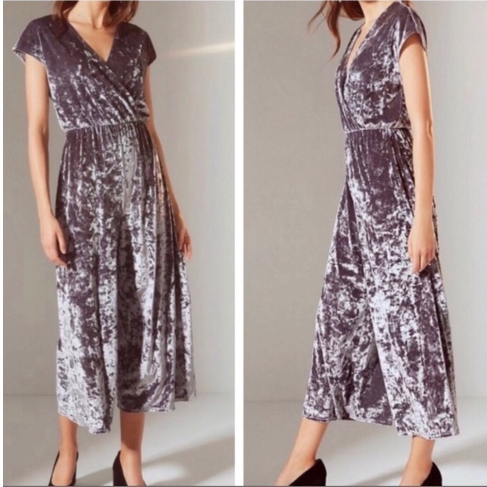 Urban Outfitters Isabella Crushed Velvet S Jumpsuit Wide Leg Cropped Made in USA